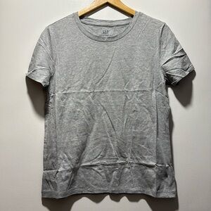 Gap Short Sleeve T-Shirt